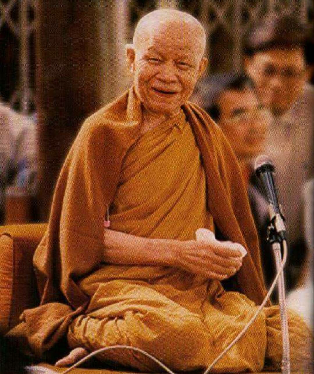 หลวงตามหาบัว